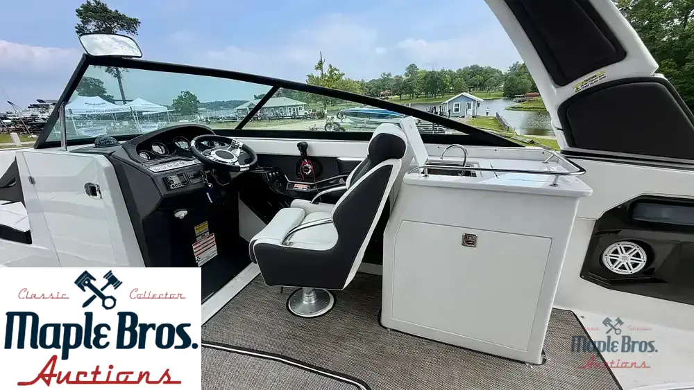 2022 Monterey Elite Series 258 SS