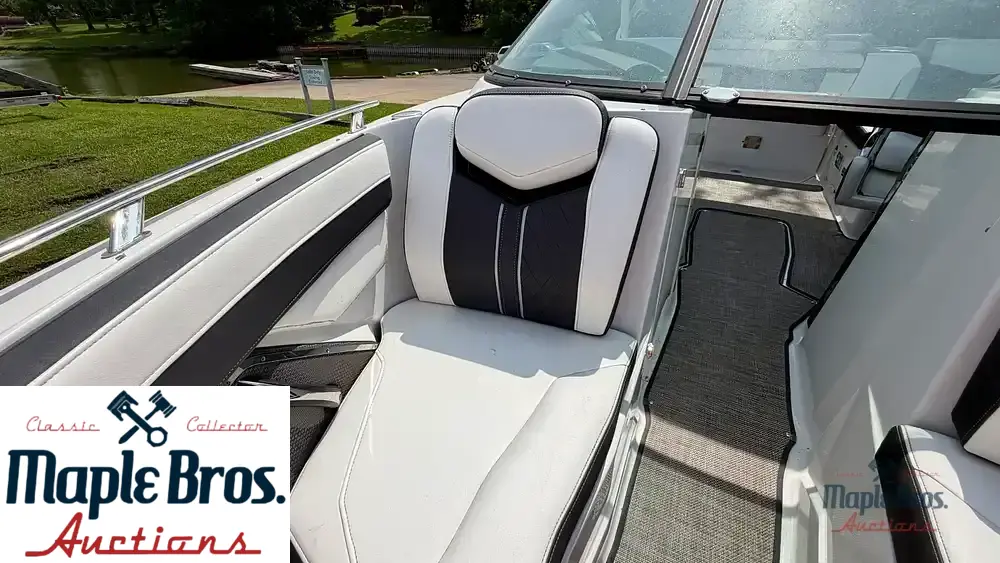 2022 Monterey Elite Series 258 SS