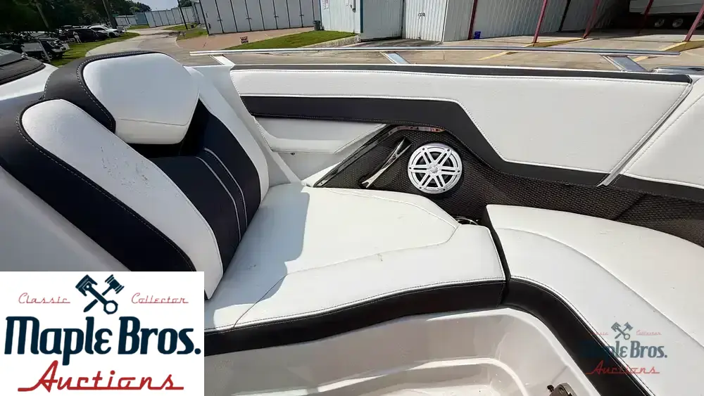 2022 Monterey Elite Series 258 SS