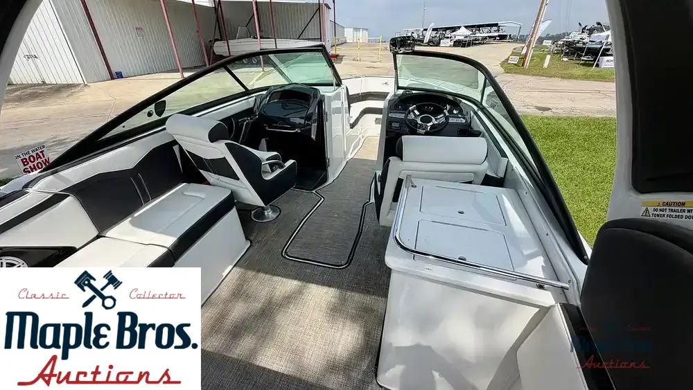 2022 Monterey Elite Series 258 SS