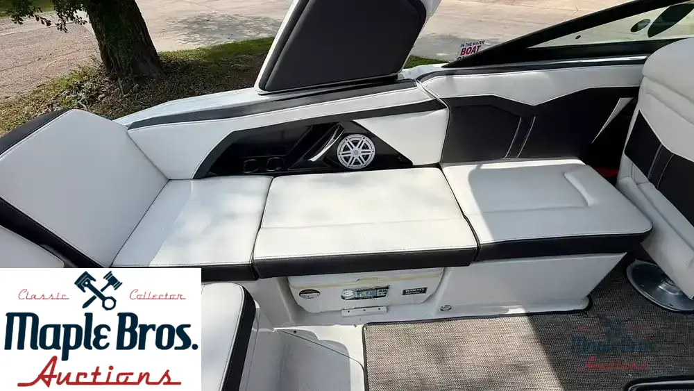 2022 Monterey Elite Series 258 SS