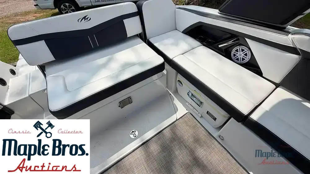 2022 Monterey Elite Series 258 SS