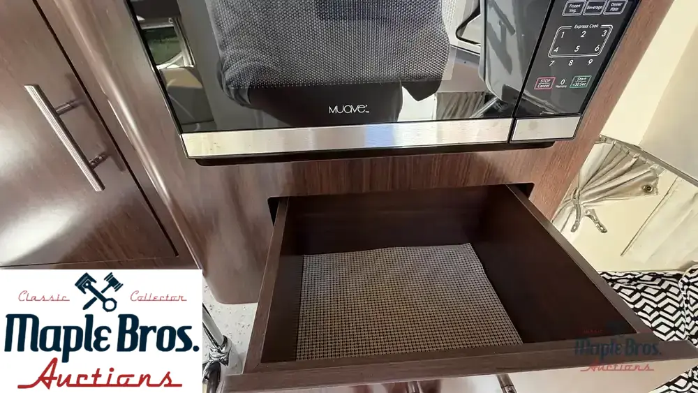 2018 Regal Express 28