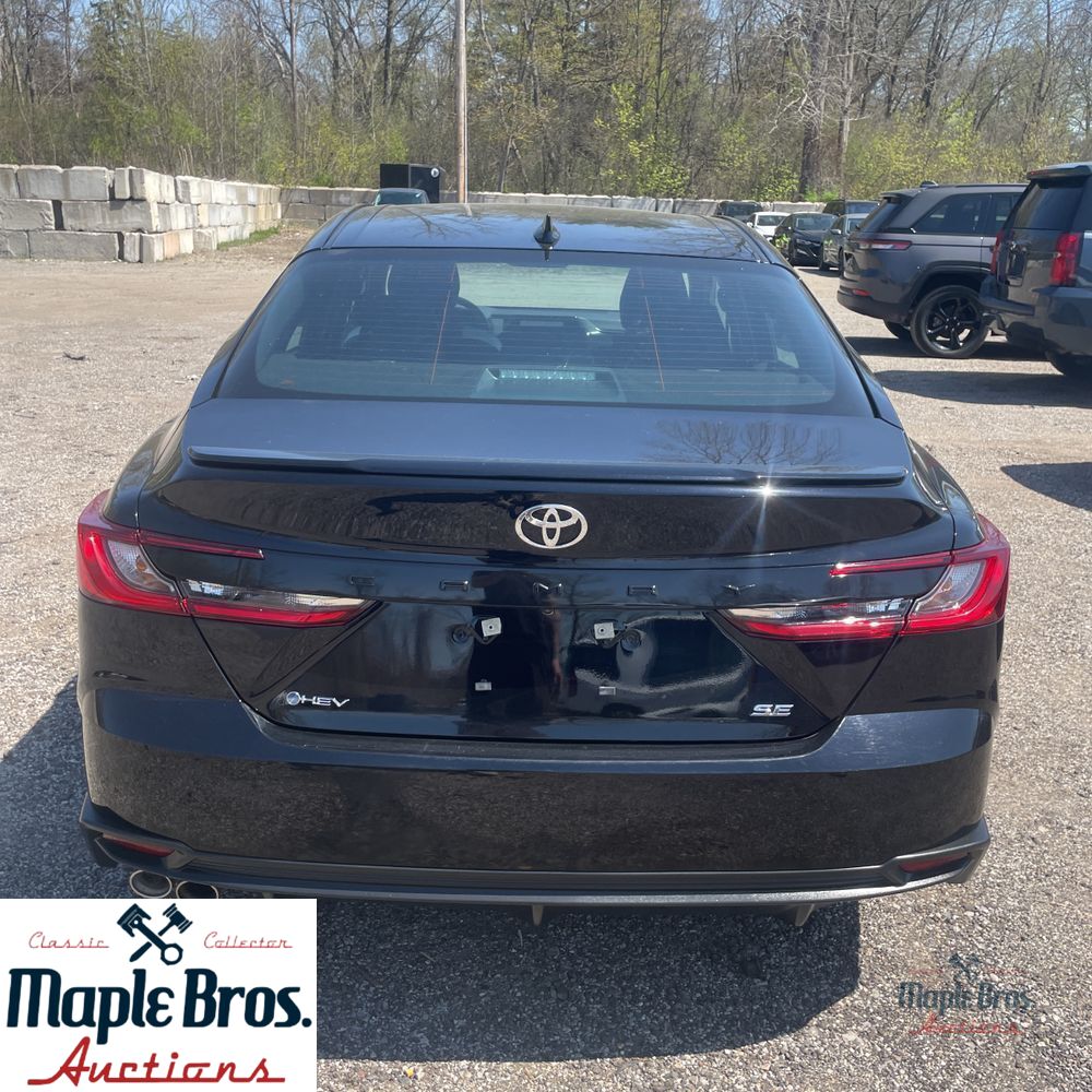 2025 Toyota Camry SE
