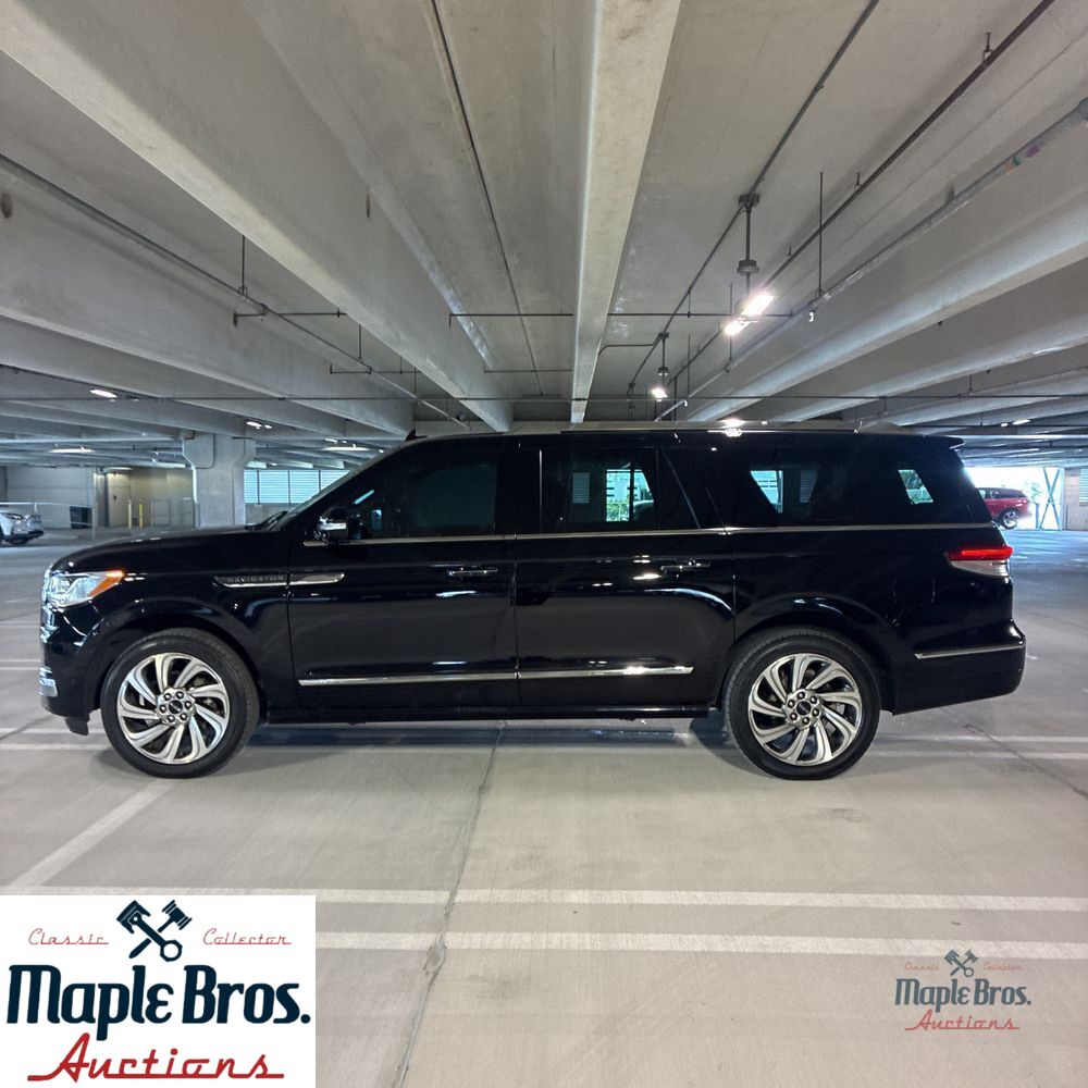 2023 Lincoln Navigator L Reserve