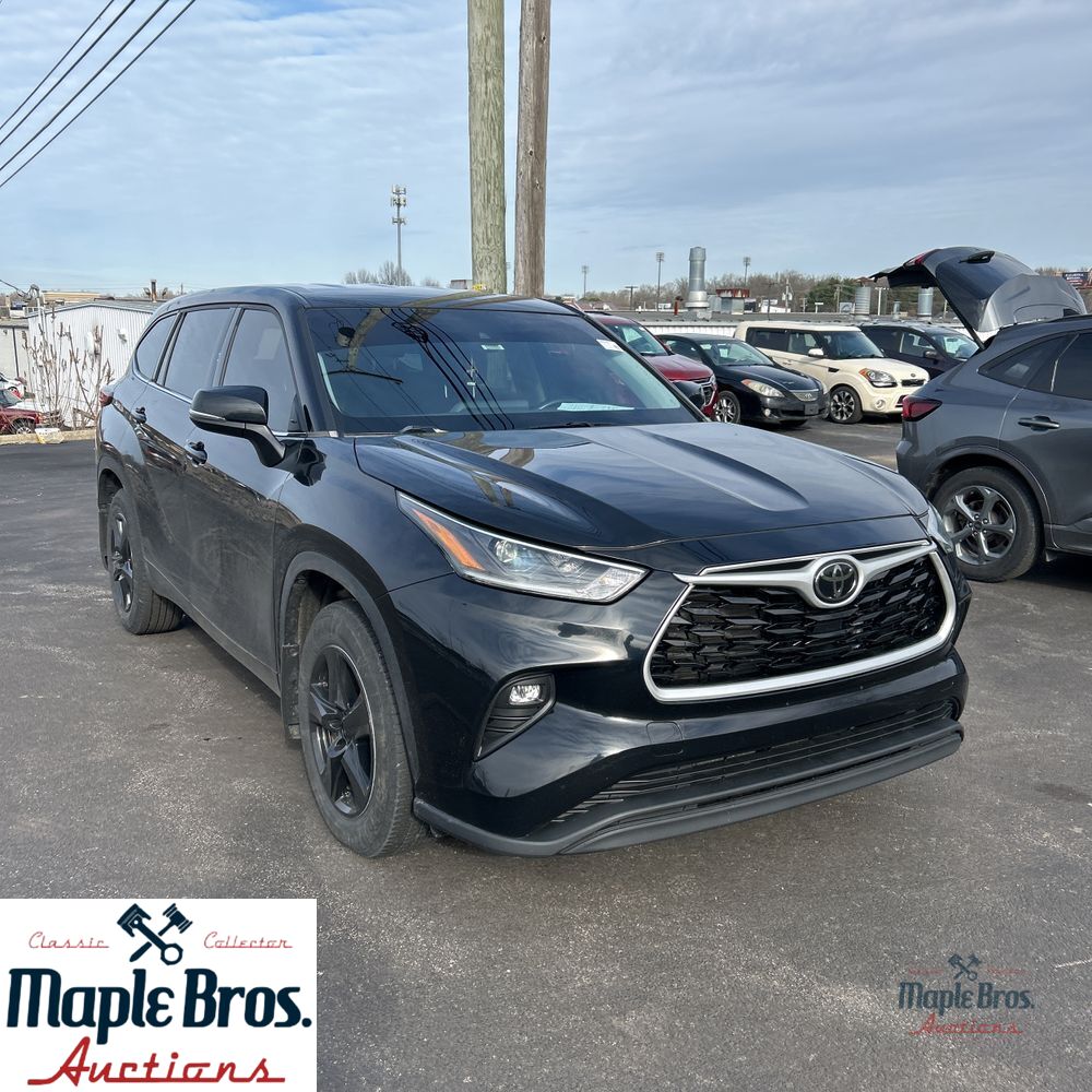 2021 Toyota Highlander LE