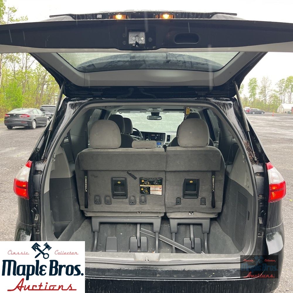 2020 Toyota Sienna LE 7-Passenger