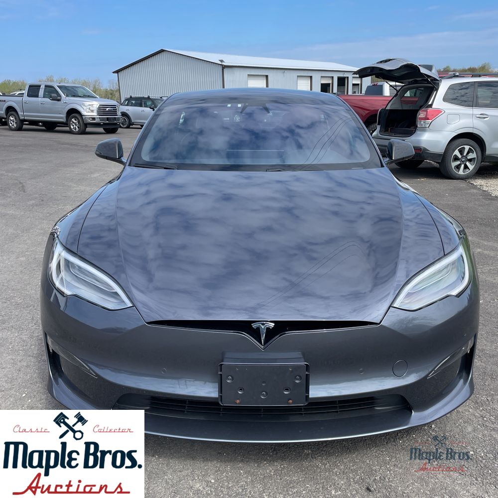 2022 Tesla Model S Base