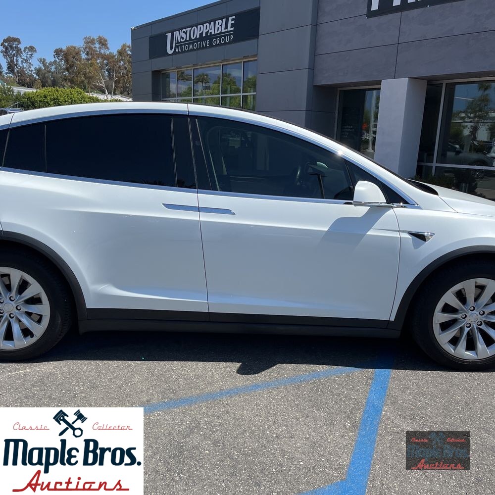 2019 Tesla Model X Standard Range
