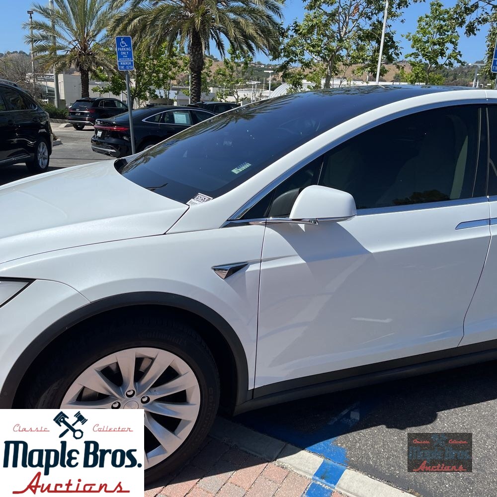 2019 Tesla Model X Standard Range