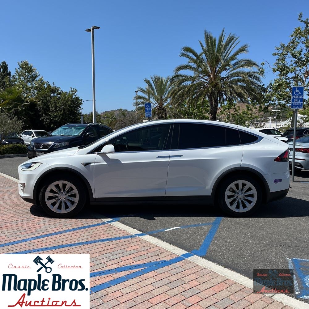 2019 Tesla Model X Standard Range