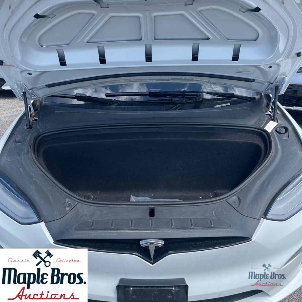 2022 Tesla Model X Base