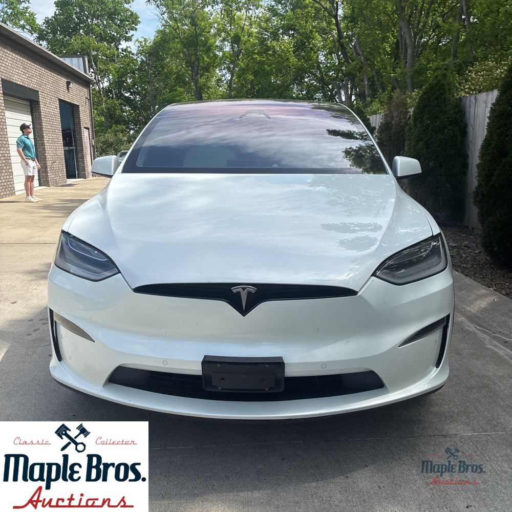 2022 Tesla Model X Base