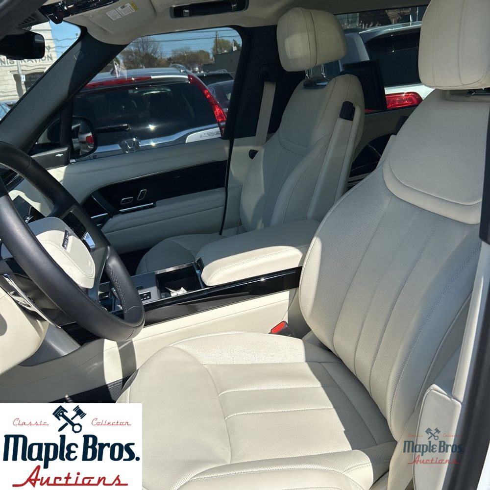 2025 Land Rover Range Rover P400 SE LWB