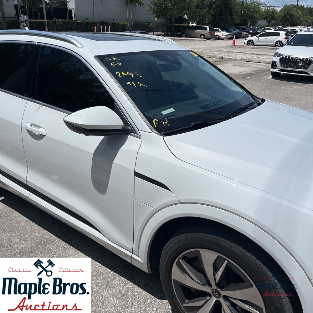 2024 Audi Q8 e-tron quattro Premium Plus