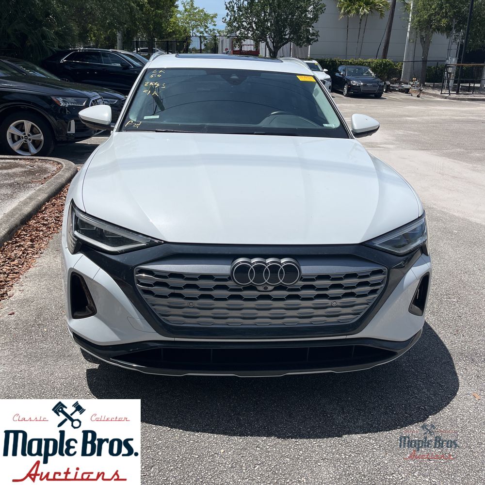 2024 Audi Q8 e-tron quattro Premium Plus