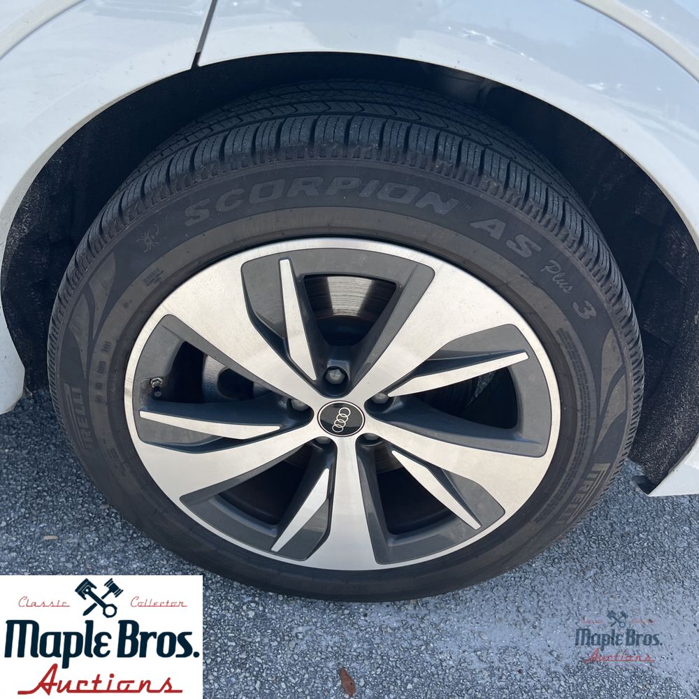2024 Audi Q8 e-tron quattro Premium Plus