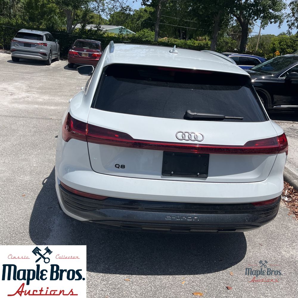 2024 Audi Q8 e-tron quattro Premium Plus