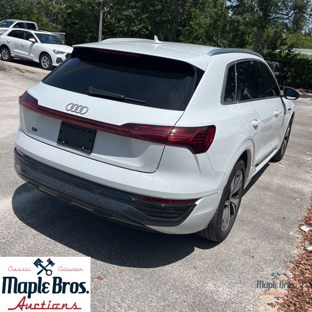 2024 Audi Q8 e-tron quattro Premium Plus