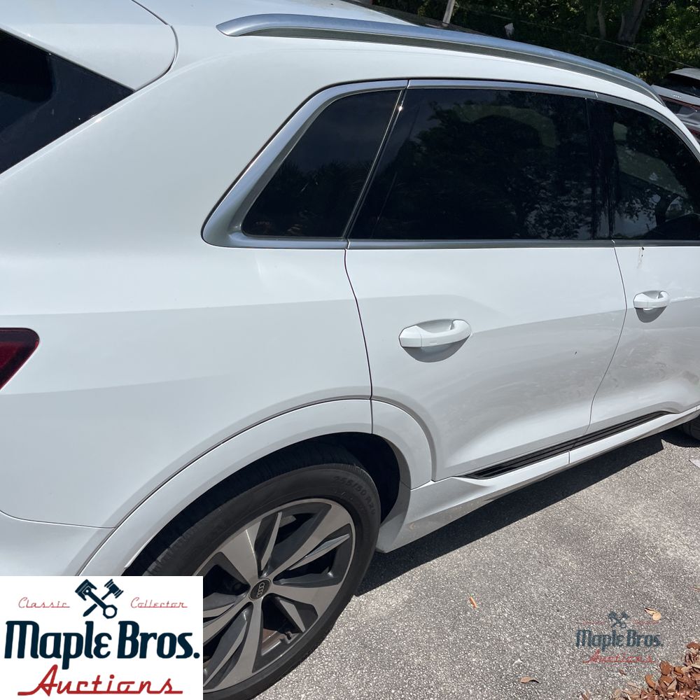 2024 Audi Q8 e-tron quattro Premium Plus